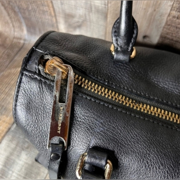 Authentic Burberry Black Leather Handbag/Crossbody/Satchel - Picture 6 of 16